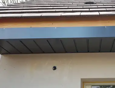 Habillage dessous de toit PVC